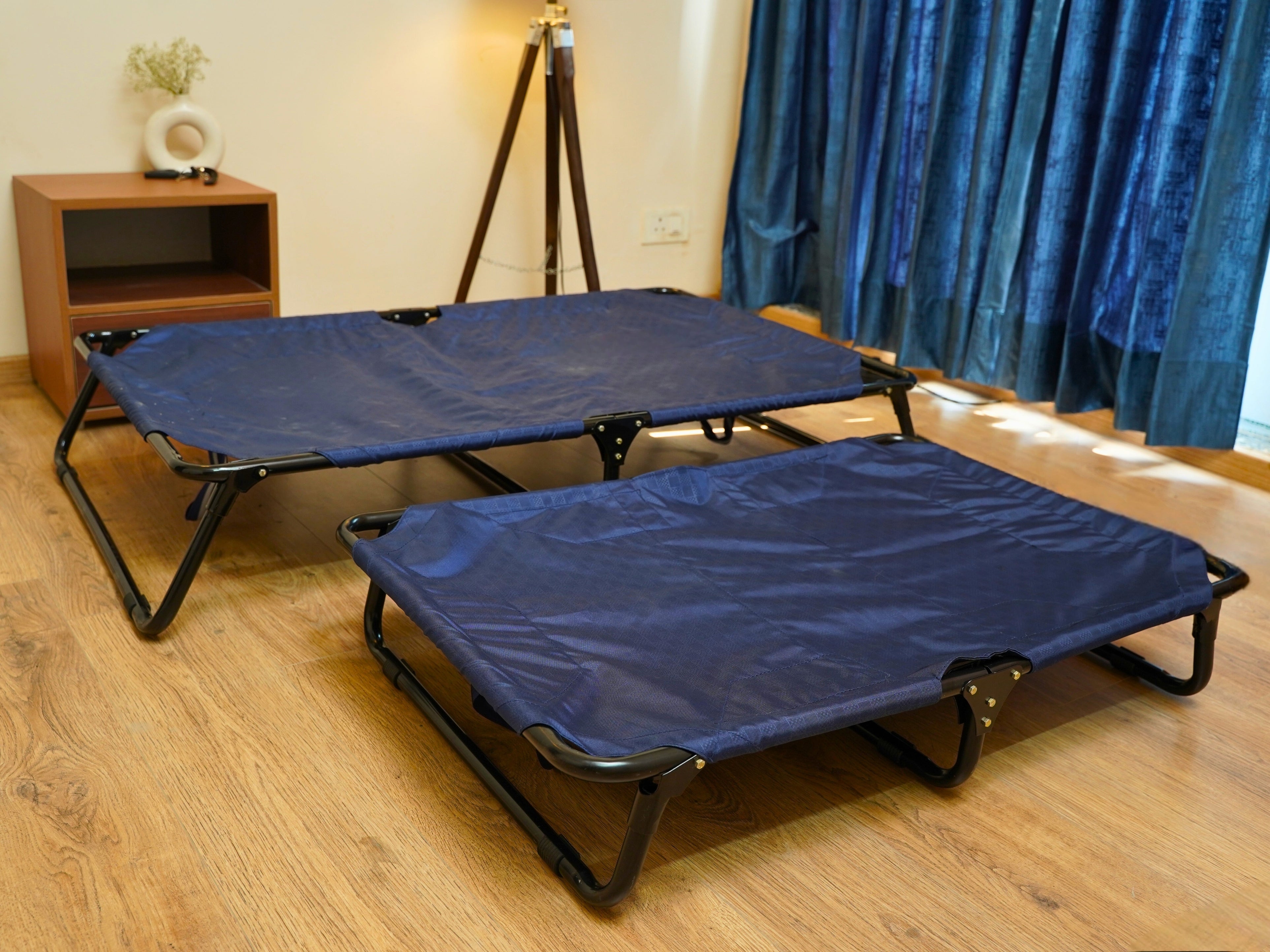 Elevated, foldable dog bed with heavy metal frame, military-grade-washable fabric for hygiene, tick-protection, and compact comfort indoors or outdoors | Buy premium dog beds India