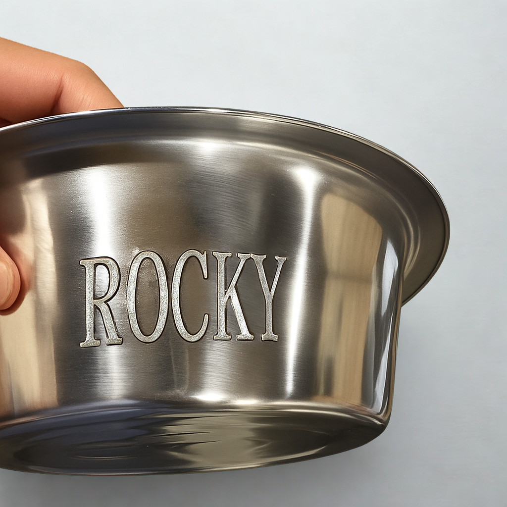 Elevated Pet Bowls for healthy pets with Custom Engraving #color_black